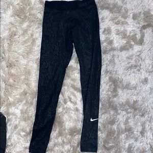 Nike Pro Snakeskin Leggings